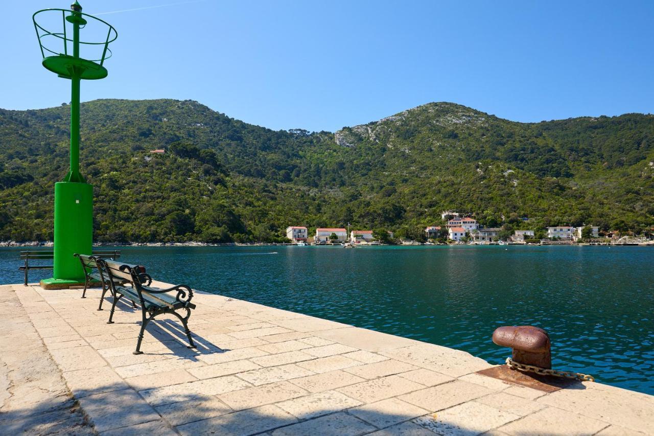 Green Lantern Apartments Okuklje Екстериор снимка