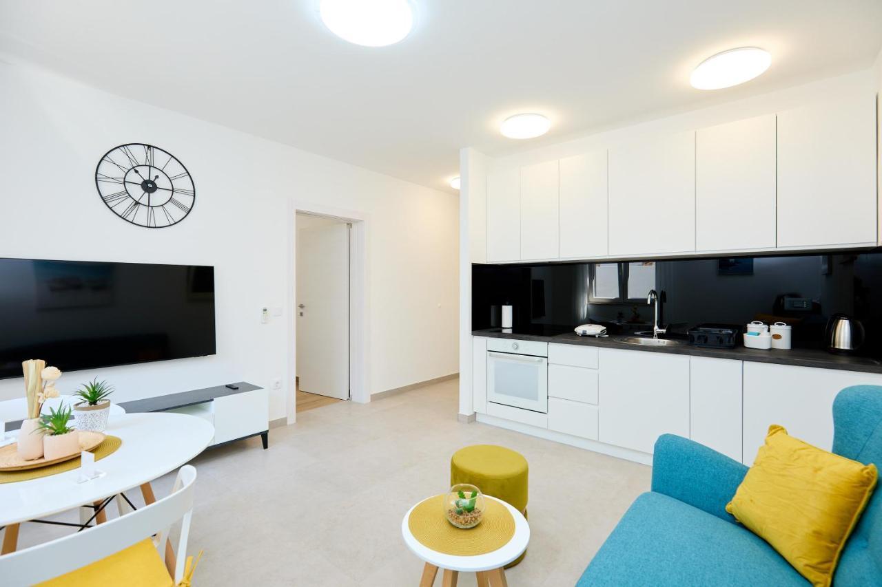 Green Lantern Apartments Okuklje Екстериор снимка