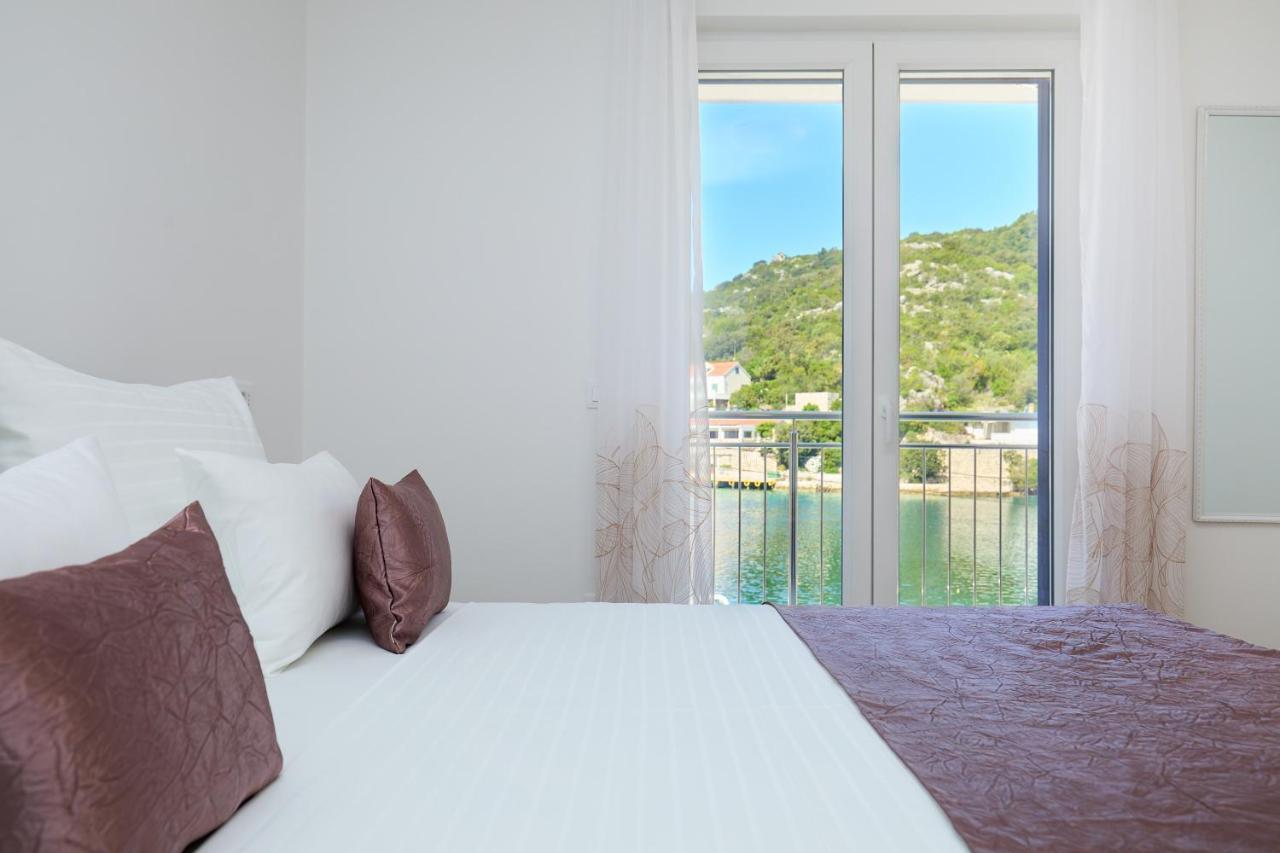 Green Lantern Apartments Okuklje Екстериор снимка